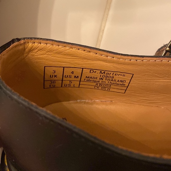 Dr Martens Fouble Buckle Maryjane Black Shoes Sz 4 but fits 6 - Picture 4 of 8